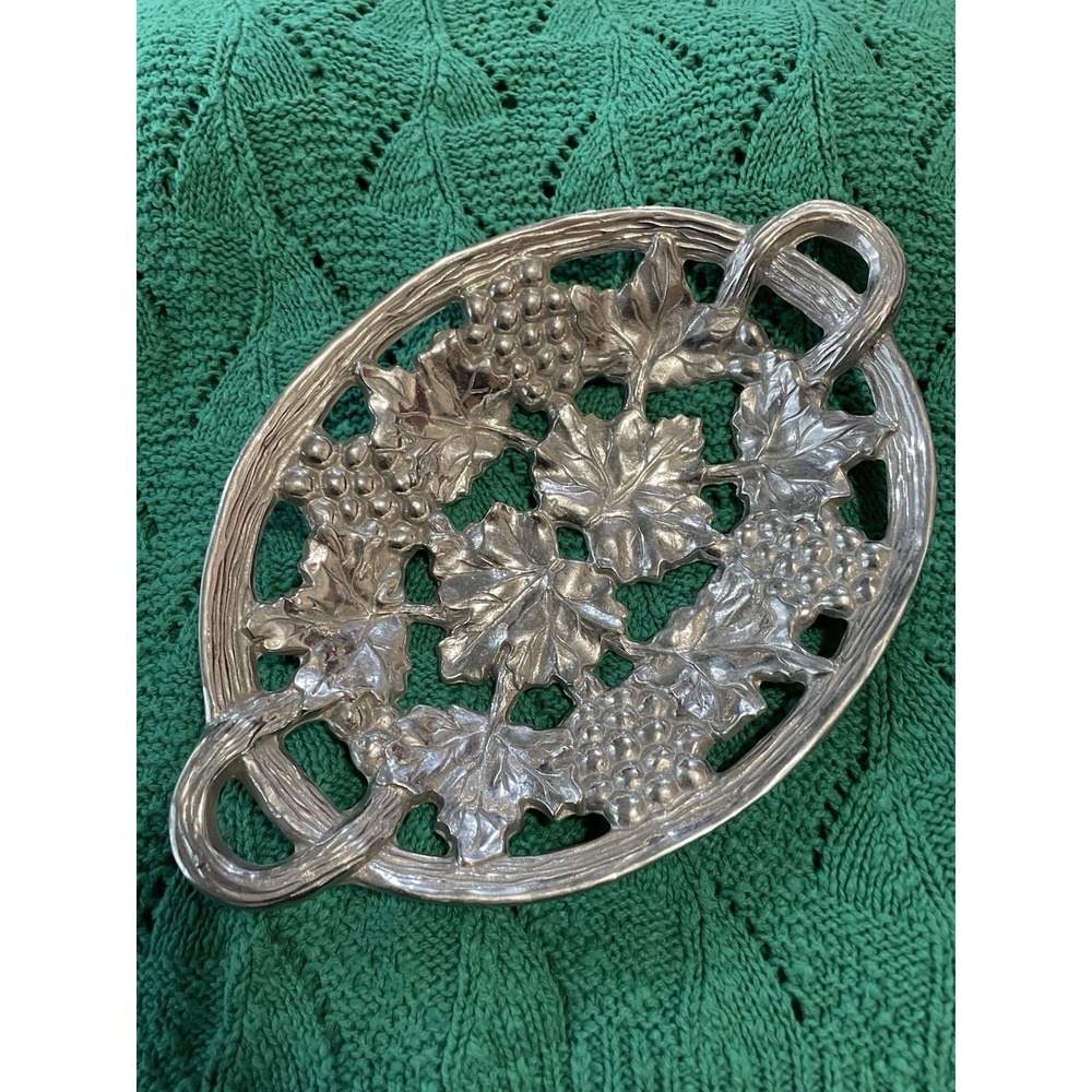 Wilton Silver Color Armetale Bread Fruit Hot Cold Bowl Basket Grape Leaf Pattern